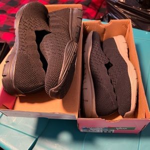 Black and blue sketchers - two pairs